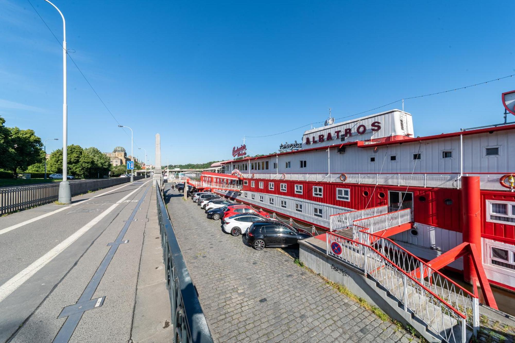 Botel Albatros Praga Exterior foto